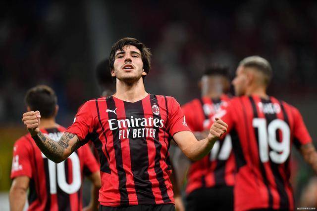 男篮集训名单调整：曾凡博贺希宁余嘉豪离队